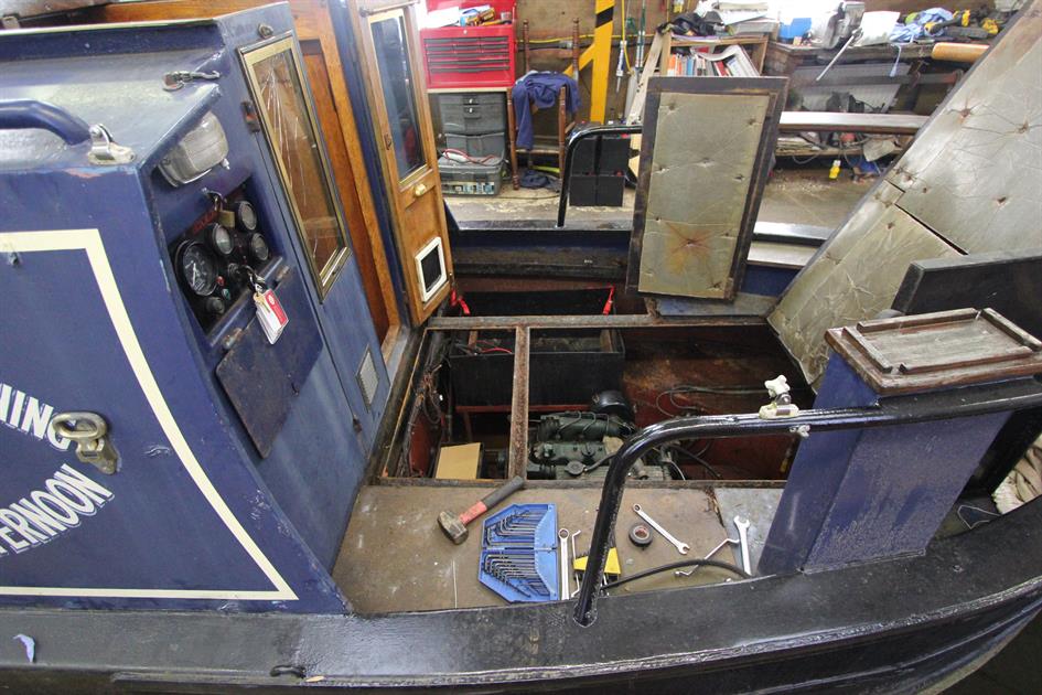 Advice on replacing your narrowboat engine deckboard covers